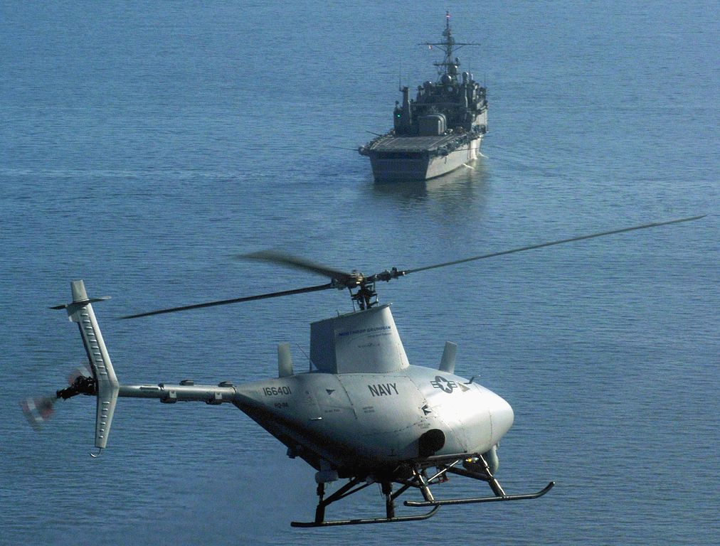 Northrop-Grumman Q-8 Fire Scout (RQ-8A) de l'US Navy à l'appontage