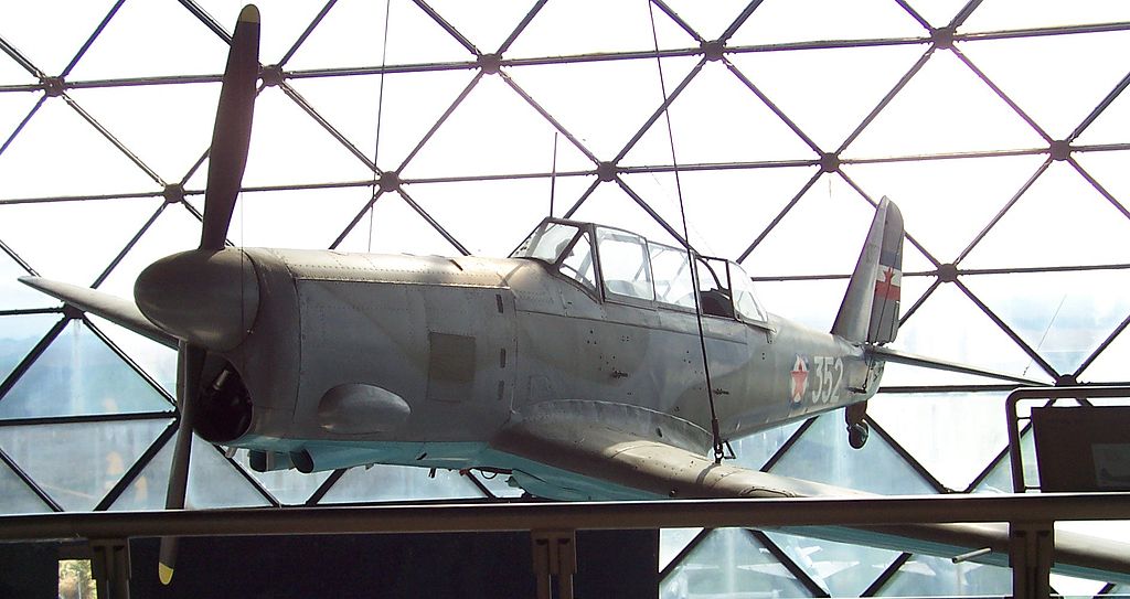 UTVA 213 yougoslave vu de l'avant