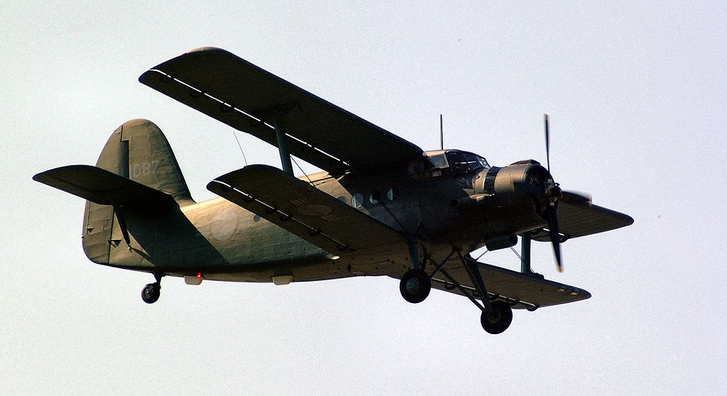 Antonov An-2 Colt sud-coréen en vol