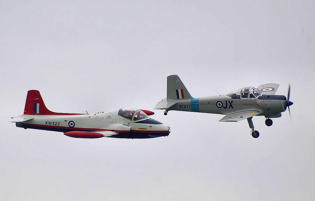 Percival P.56 Provost et Hunting Jet Provost en formation