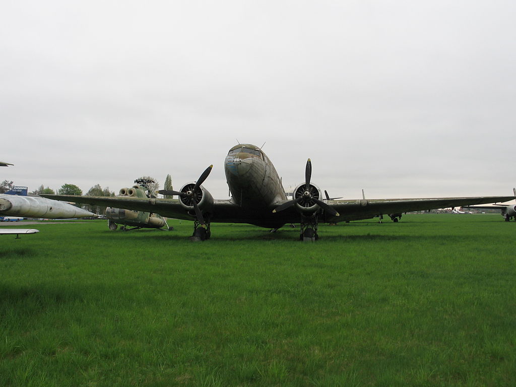 Lisunov Li-2 Cab vu de l'avant