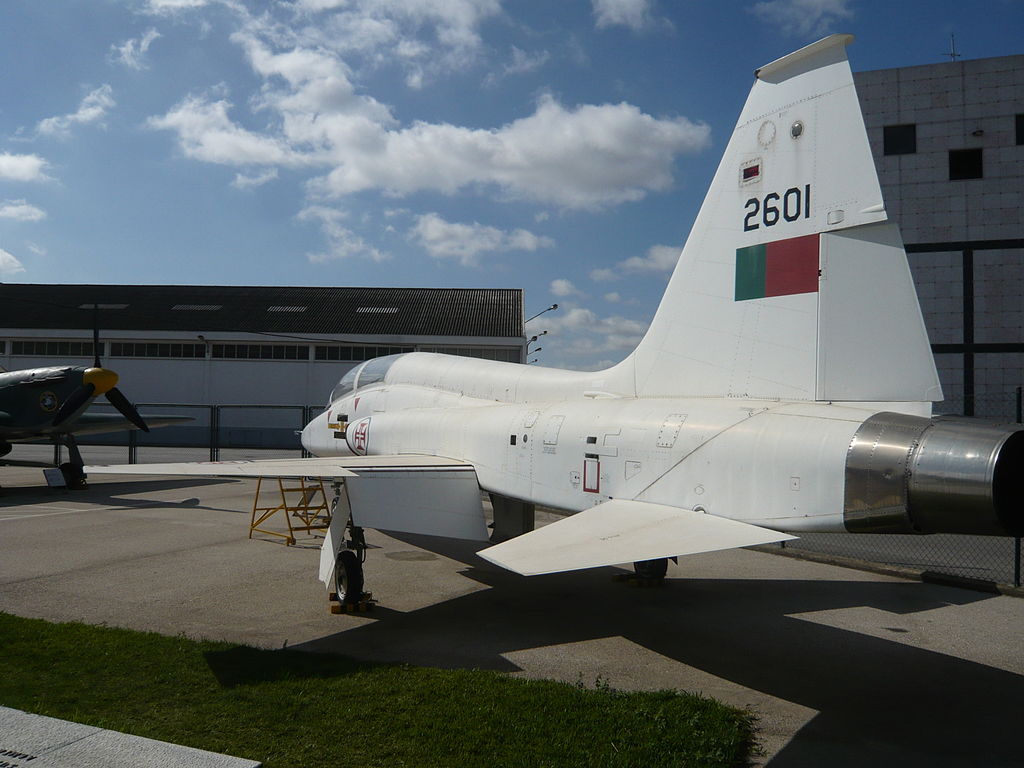 Northrop T-38A Talon portugais vu de l'arrière