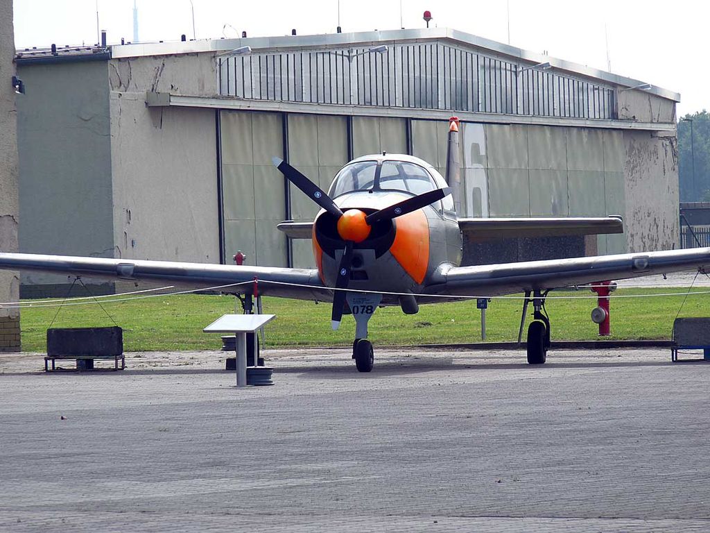 Piaggio P.149D vu de face