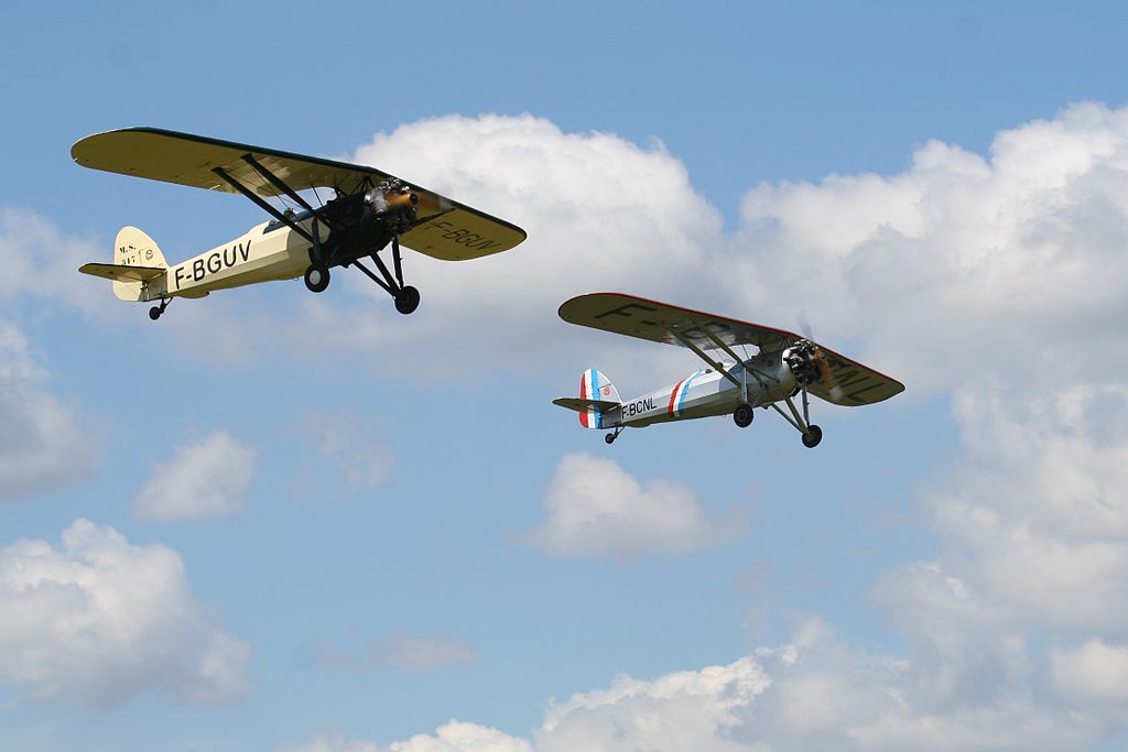 Morane-Saulnier MS.317 en formation