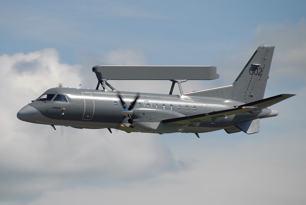 Saab 340 AEW (S 100B) suédois en vol