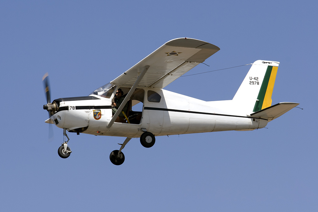 Neiva 591 Regente (U-42) brésilien en vol