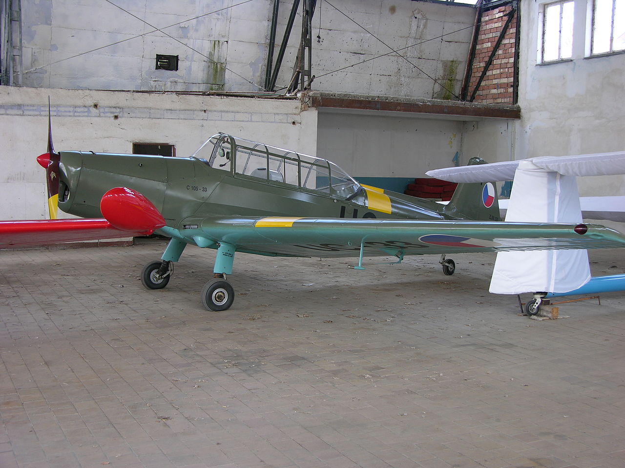 Zlin Z-26 Trener (Z-126) tchécoslovaque
