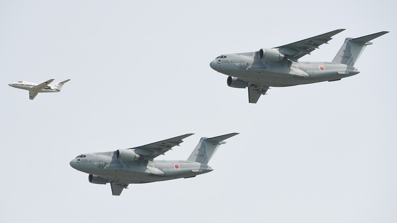 Kawasaki C-2 japonais en formation