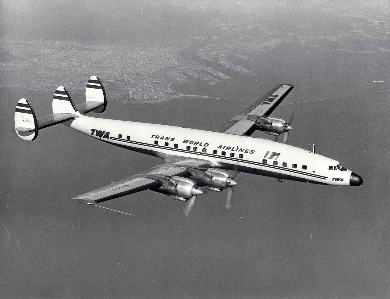 Lockheed C-121 Super Constellation (L-1649 Starliner)