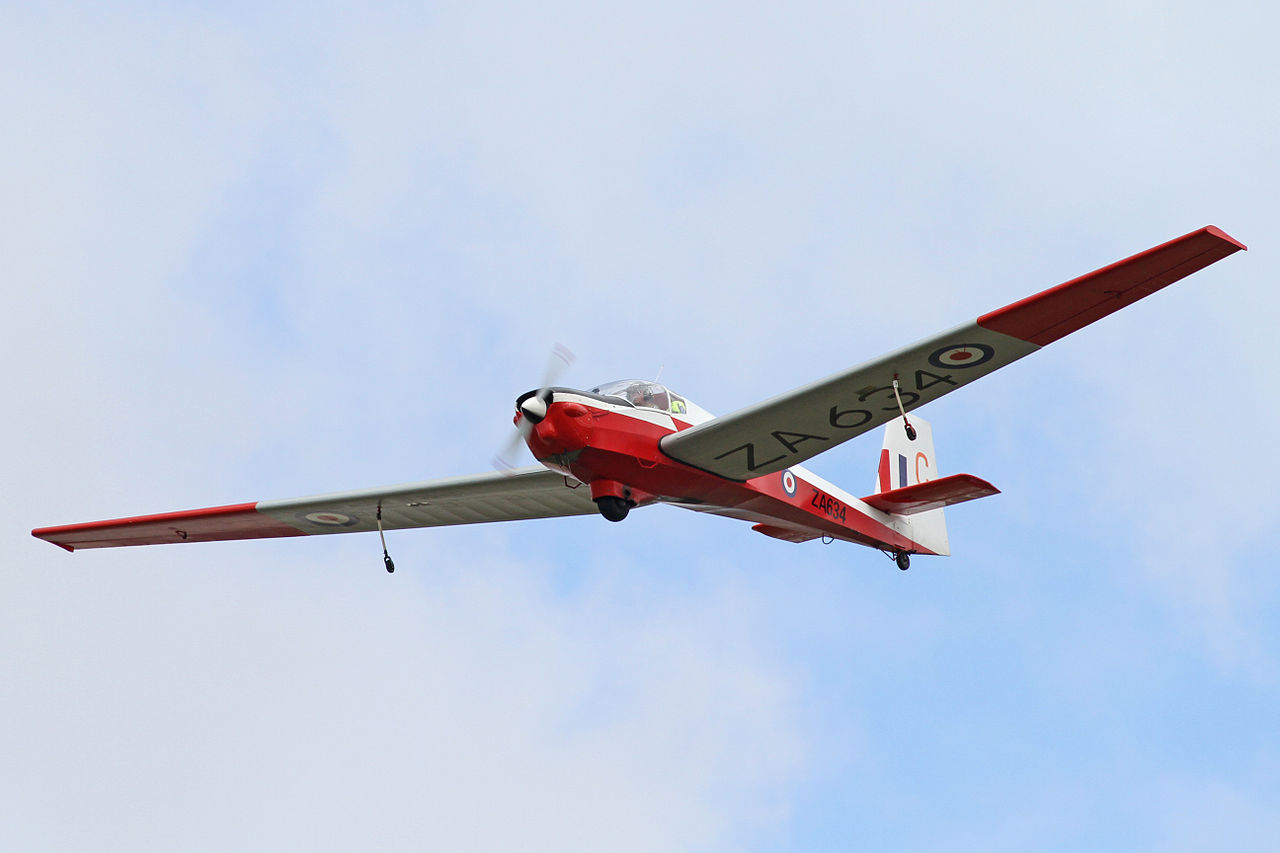 Slingsby T61 Falke (Venture T.2) de la RAF en vol