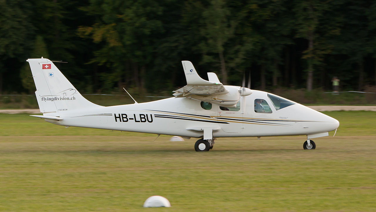 Tecnam P2006T vu de profil