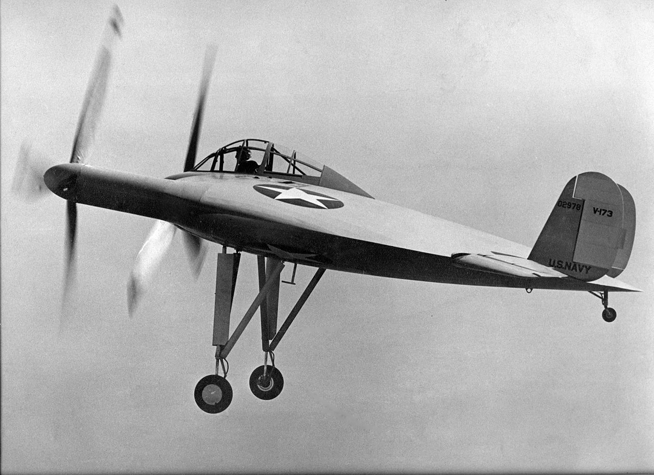 Vought XF5U (V-173) à son premier vol