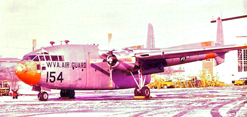 Fairchild C-119C de l'USAF au sol