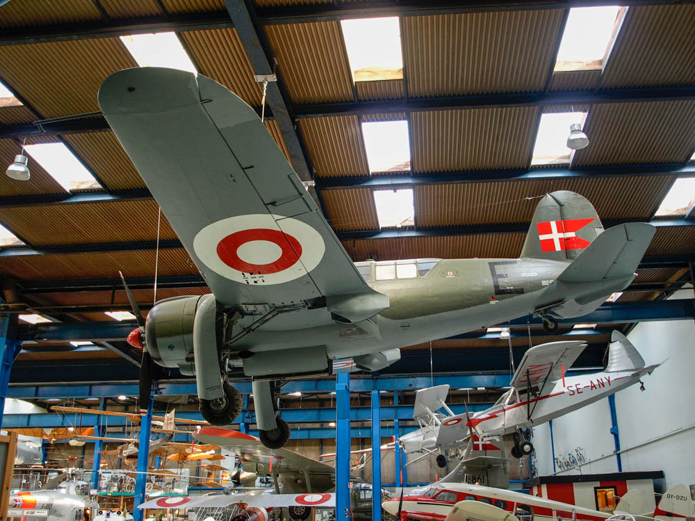 Saab 17 (B17A) danois suspendu