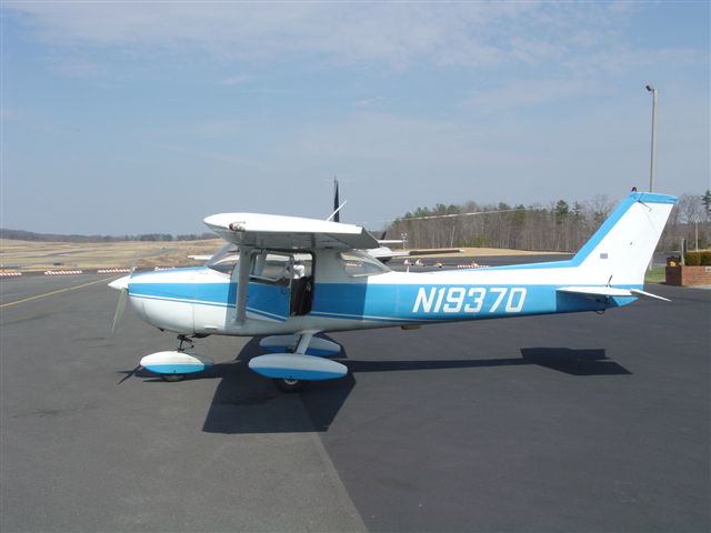 Cessna 150L civil
