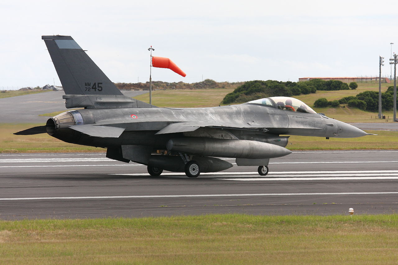 General Dynamics F-16A italien