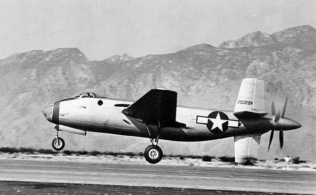 Douglas XB-42 Mixmaster de profil