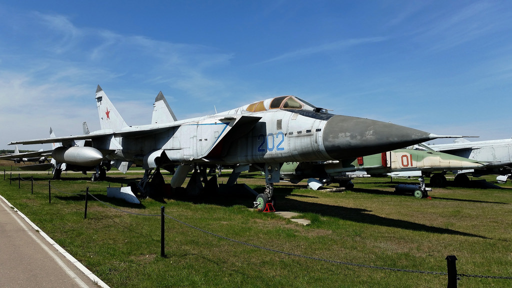 Mikoyan-Gourevitch MiG-31 soviétique exposé