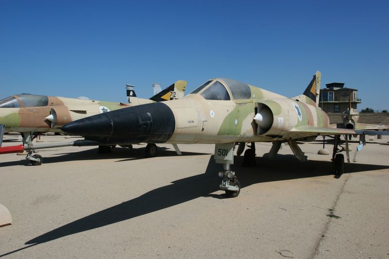 IAI Nesher-S israélien exposé