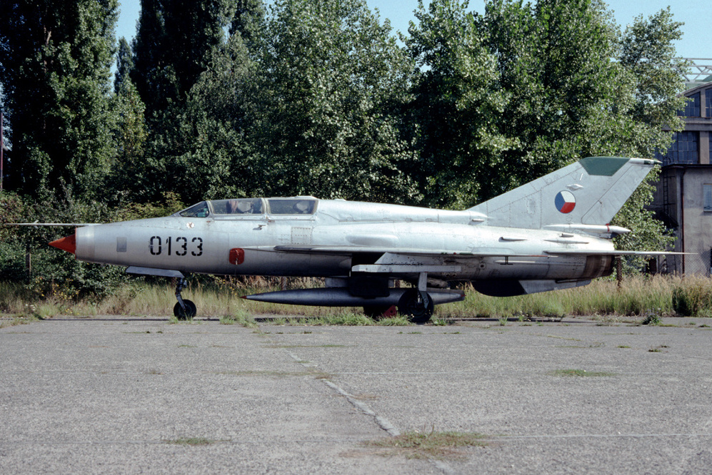 Mikoyan-Gourevitch MiG-21US tchécoslovaque