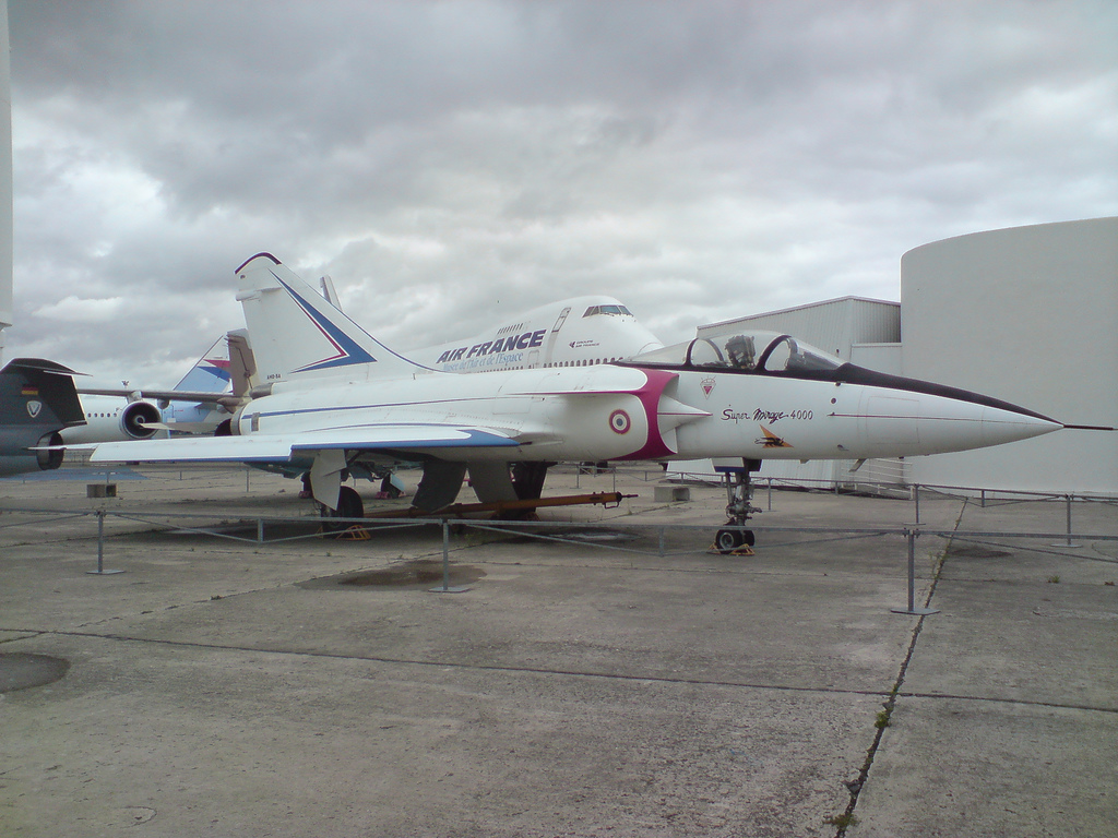 Dassault Mirage 4000 en exposition