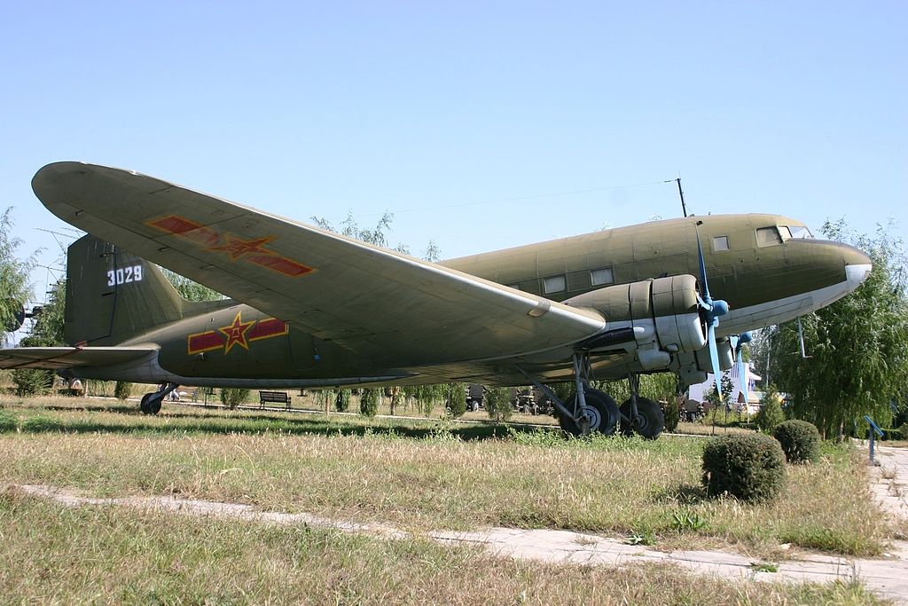 Lisunov Li-2 Cab chinois