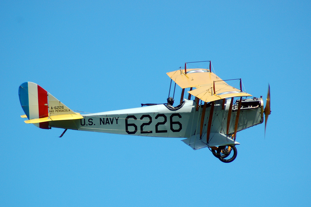 Curtiss JN-4H Jenny aux couleurs de l'US Navy