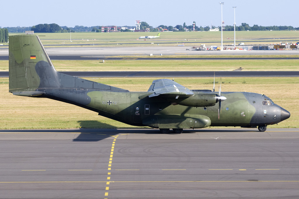 Transall C-160D allemand au sol