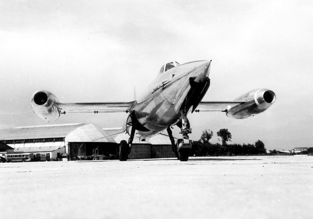 Sud-Ouest SO 9050 Trident II vu de front