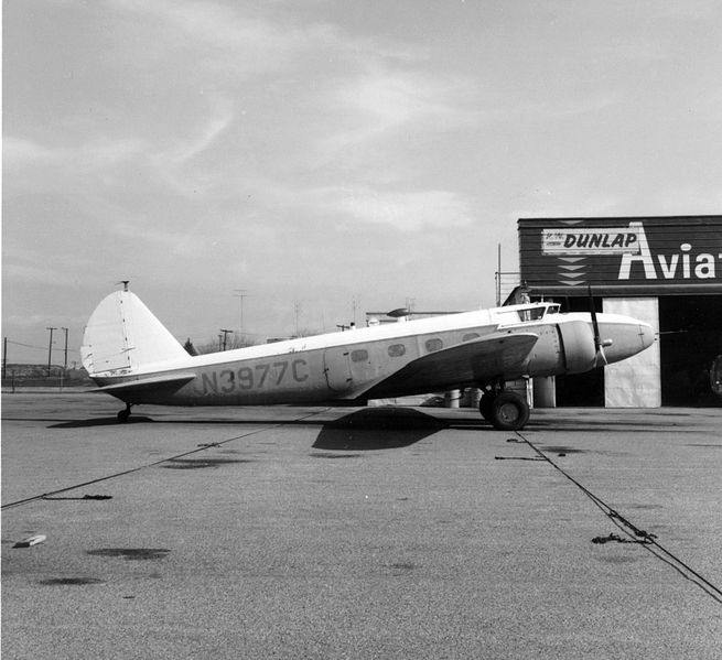 Boeing 247 civil, de profil