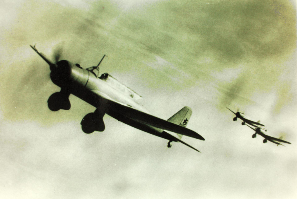 Mitsubishi Ki-30 "Ann" en vol en formation