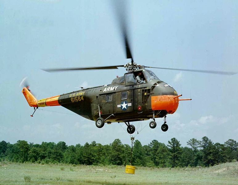 Sikorsky UH-19D Chickasaw de l'US Army en vol