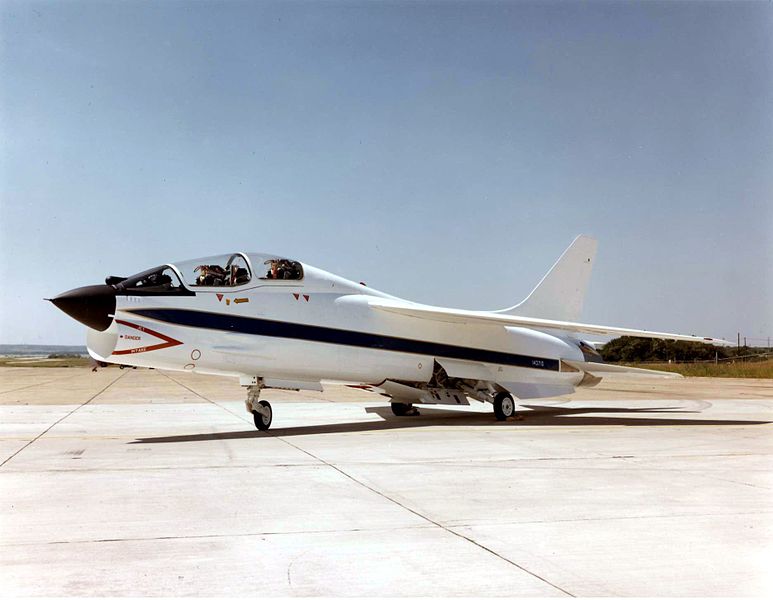 Vought F-8 Crusader (TF-8A)
