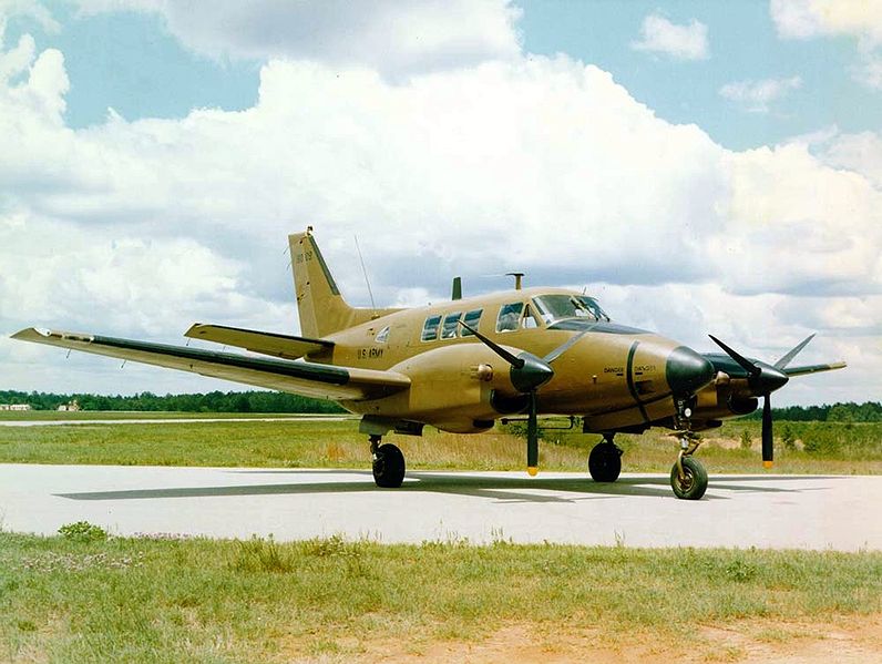 Beech 90 King Air (U-21A) de l'US Army