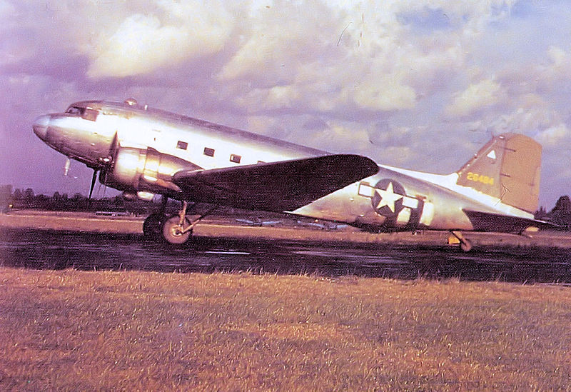 Douglas C-47B Dakota de l'USAAF
