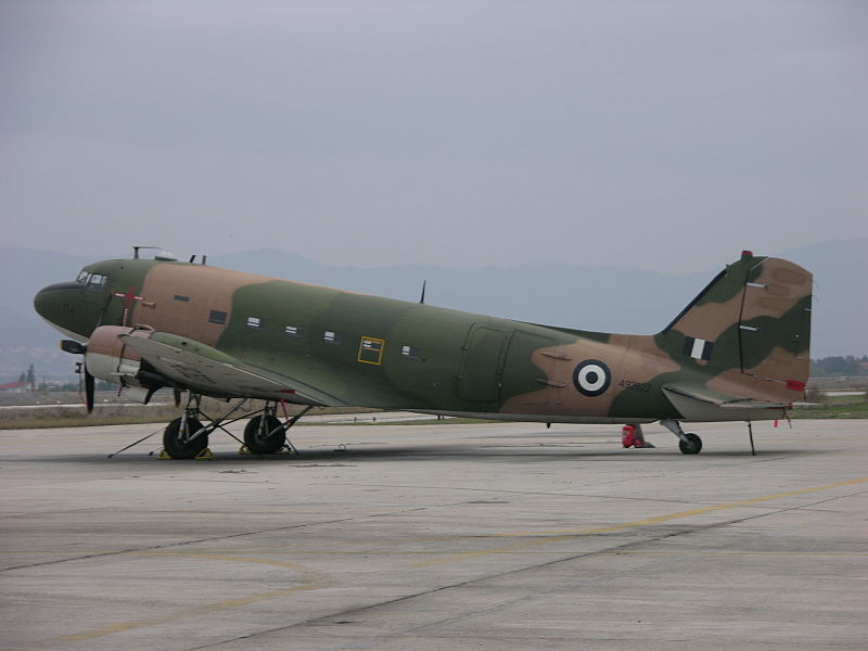 Douglas C-47B Dakota grec