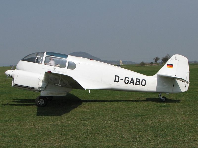 Aero Ae-45 (Ae-145) civil de profil