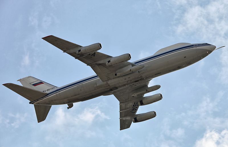 Iliouchine Il-80 russe vu de dessous