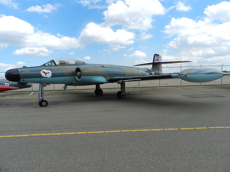 Avro Canada CF-100 Canuck Mk 5D canadien exposé
