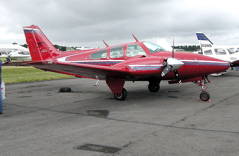 Beech 55 Baron (E55) civil au sol