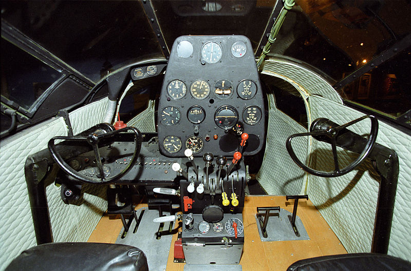 Beech 18 (AT-11) - Cockpit
