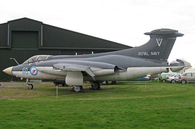 Blackburn Buccaneer S.1 bleu de la Royal Navy