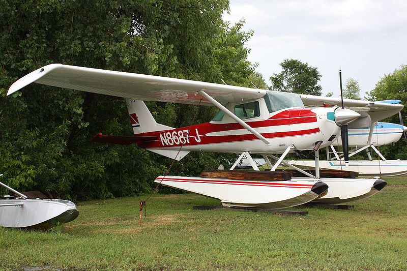 Cessna 150G hydravion civil
