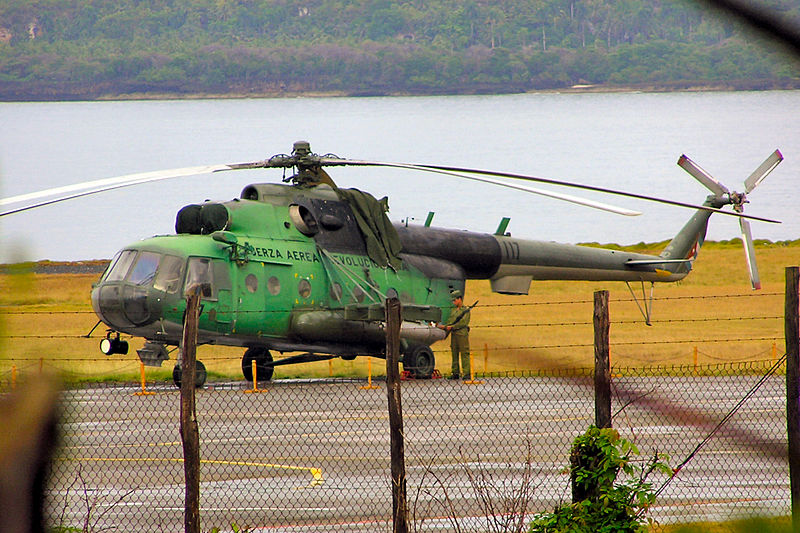 http://www.aviationsmilitaires.net/media/pictures/800px-CubaHelico.JPG