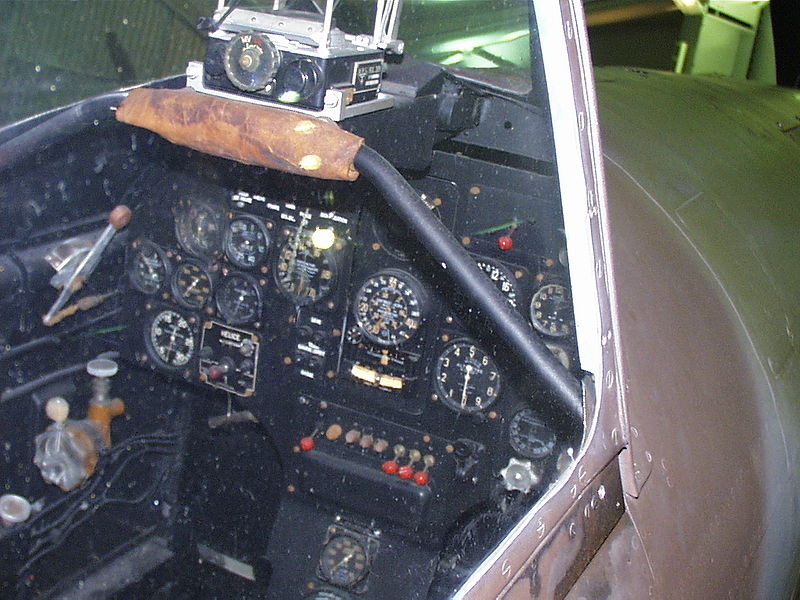 Dewoitine D.520 - Cockpit