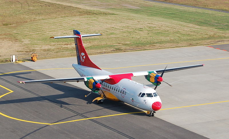 ATR 42-320 civil