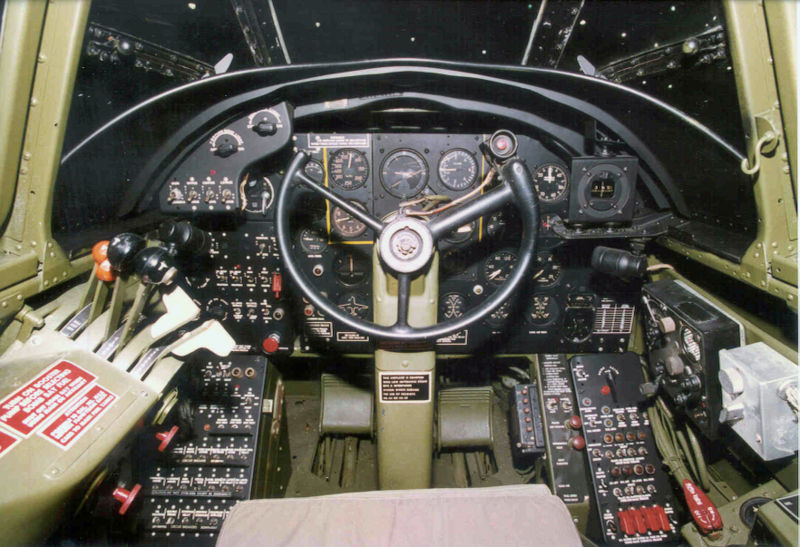Douglas A-20G Boston - Cockpit