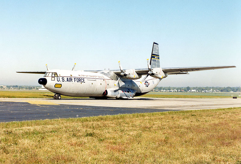 Douglas C-133A Cargomaster de l'USAF au sol