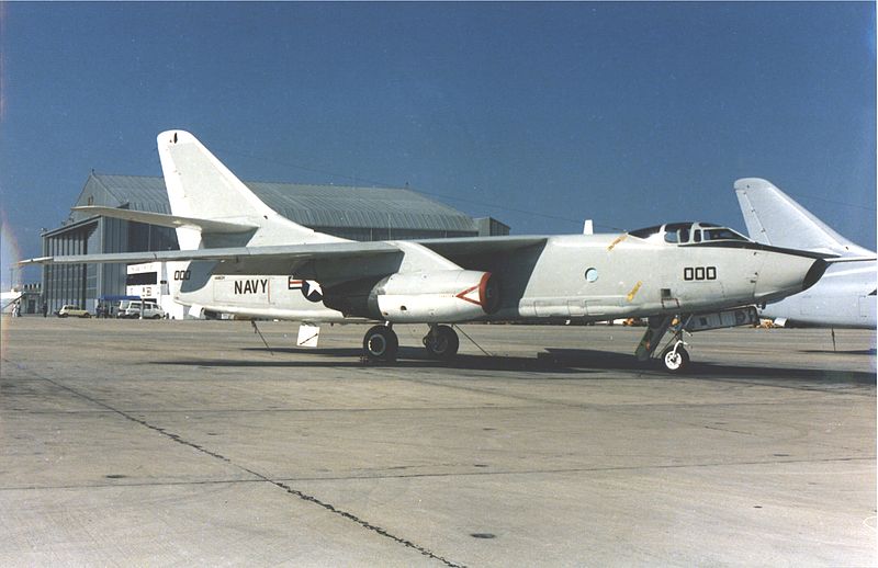 Douglas UA-3B Skywarrior de l'US Navy au sol