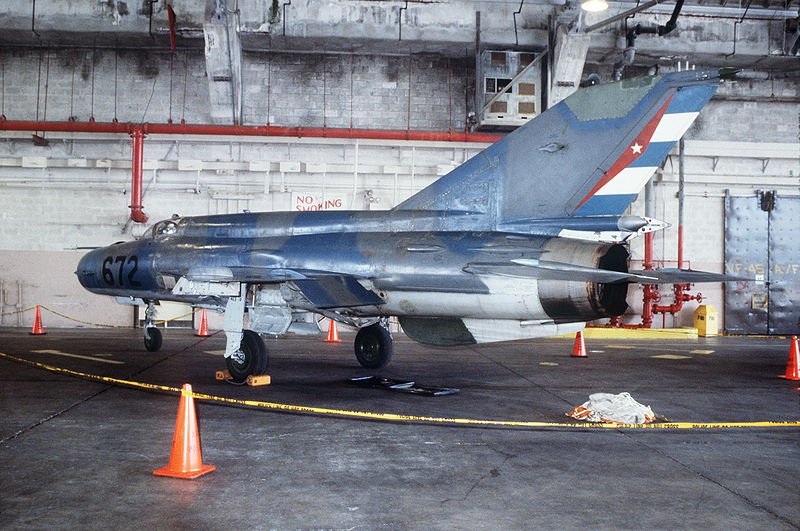 Mikoyan-Gourevitch MiG-21Bis cubain vu de derrière